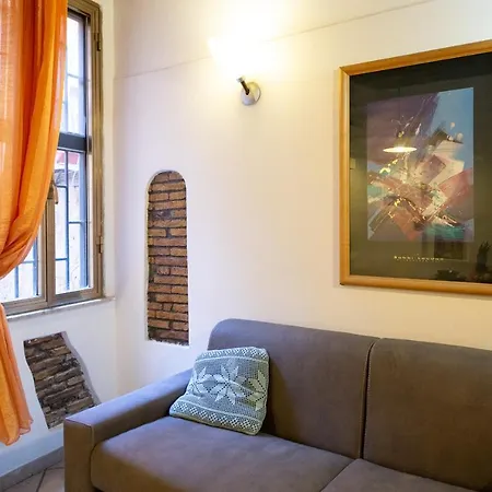Justacasa Scala Trastevere Rome