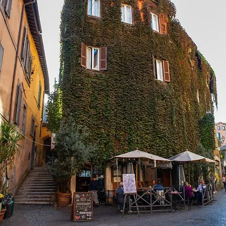 Justacasa Scala Trastevere