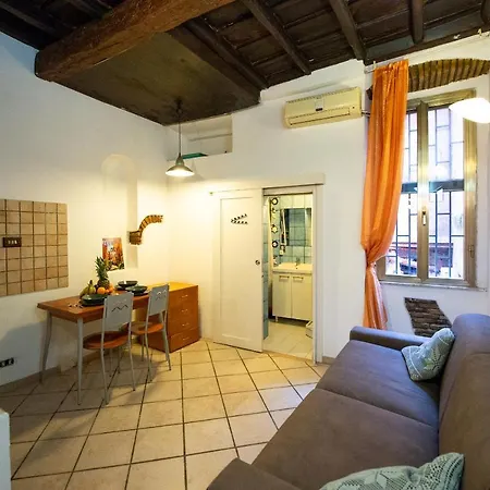 Justacasa Scala Trastevere 公寓 *